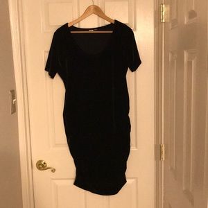 Black velvet Gap maternity dress size L